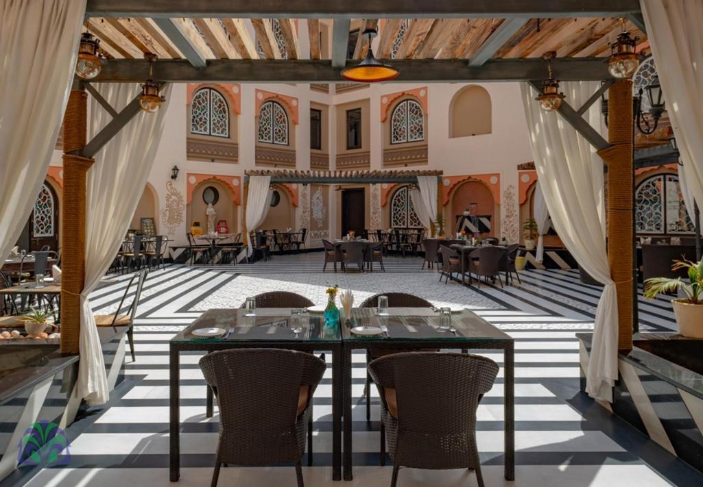 Hotel Basant Vihar Palace Биканер Екстериор снимка