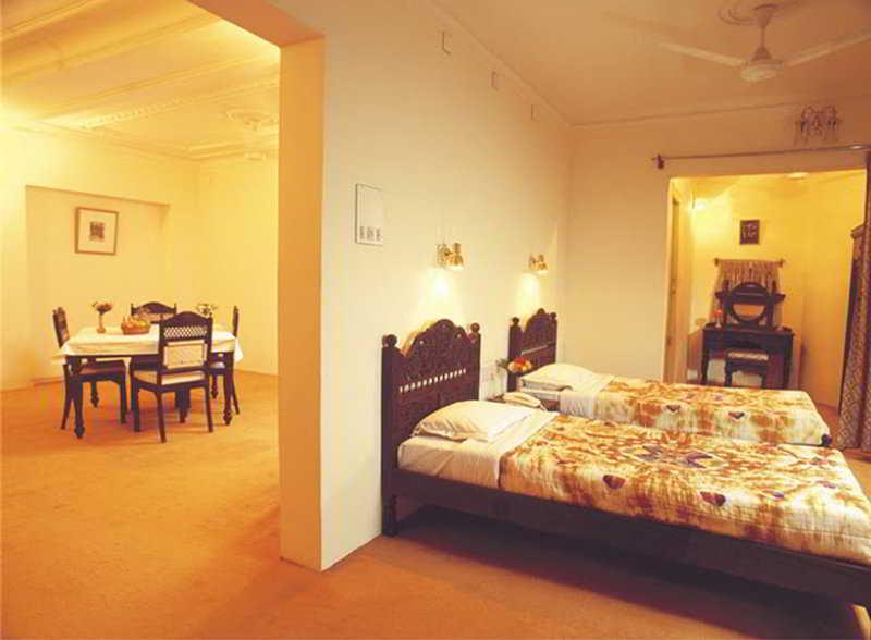 Hotel Basant Vihar Palace Биканер Екстериор снимка
